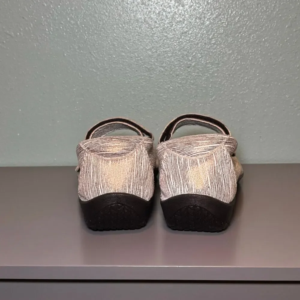 Arcopedico LTech Womens Size 40 US 9.5 Metallic Bronze Mary Jane Comfort Flats